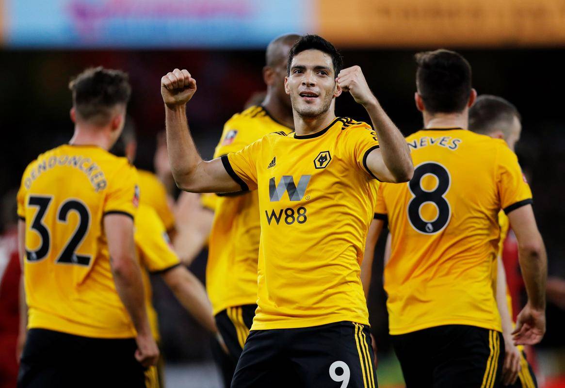 狼队客场惨败,严谨防守遭遇逆转,前四梦碎 狼队客场惨败,严谨防守遭遇逆转,前四梦碎