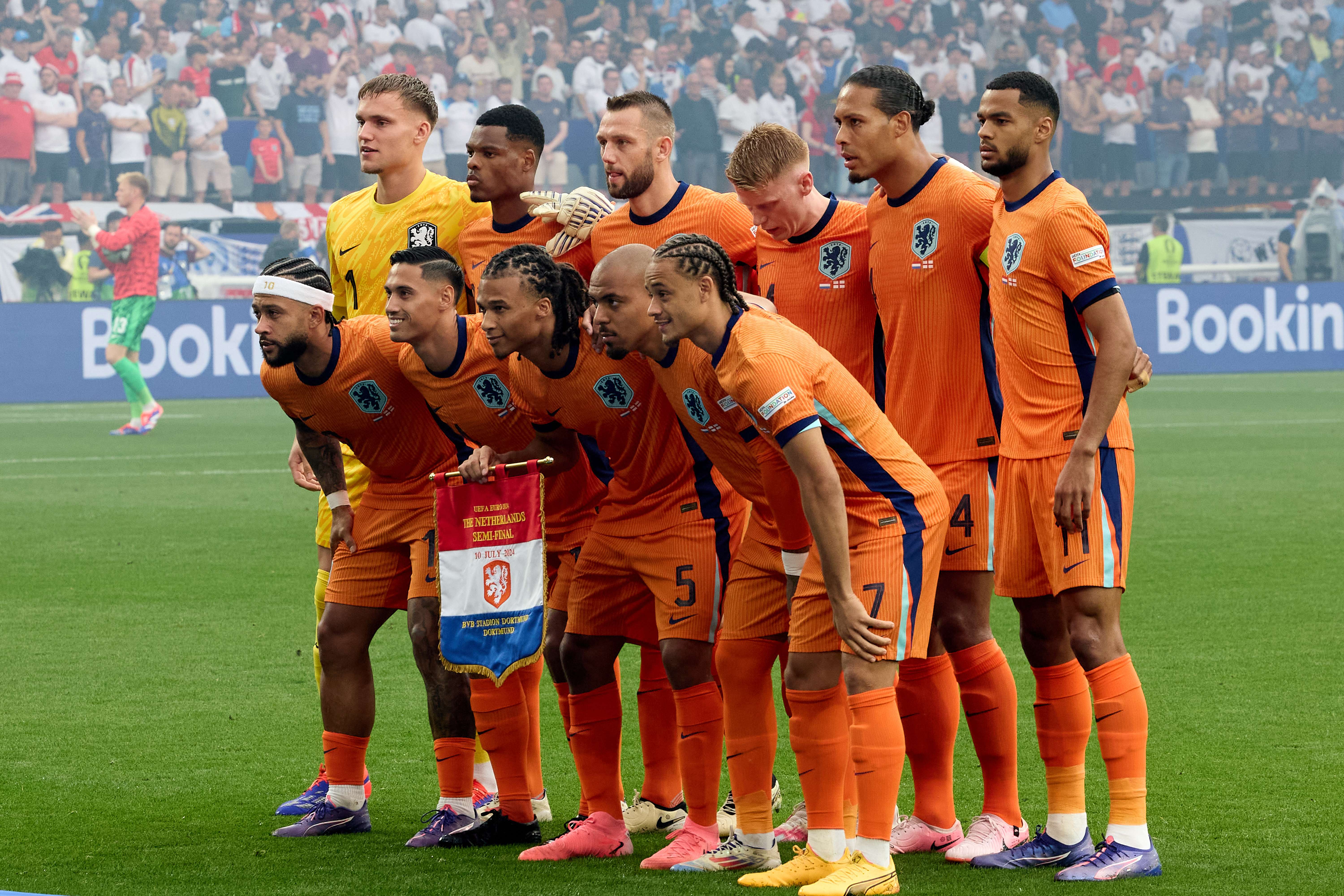 强强对决惊险刺激,英格兰获得晋级资格 强强对决惊险刺激,英格兰获得晋级资格